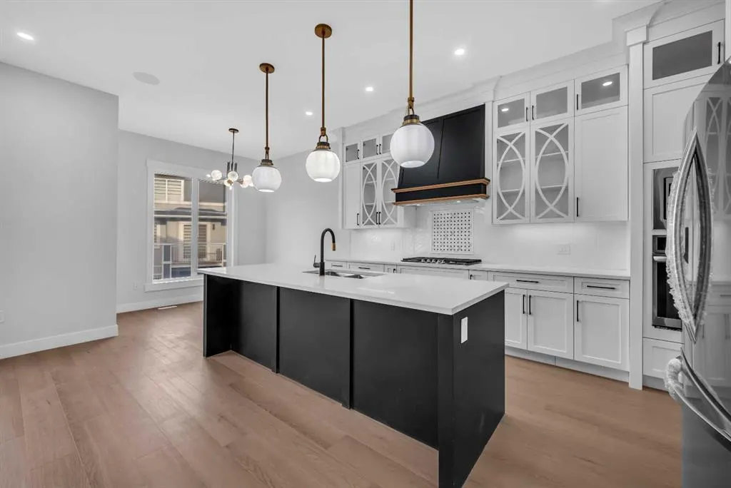 203 KINNIBURGH Place