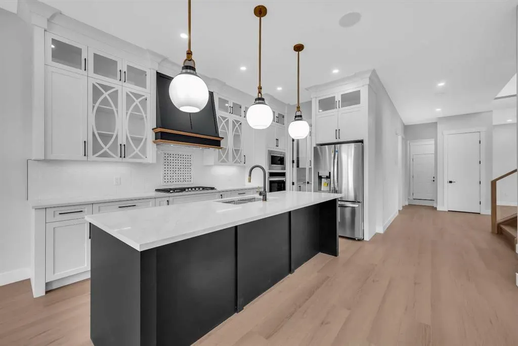 203 KINNIBURGH Place