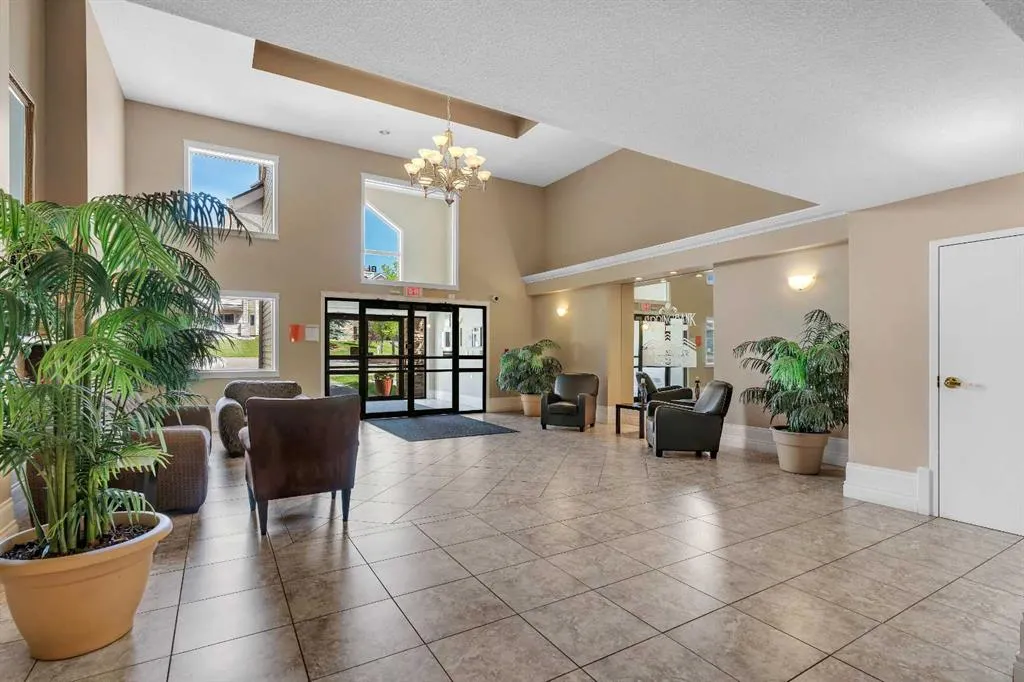 7451 Springbank Boulevard SW, #2107