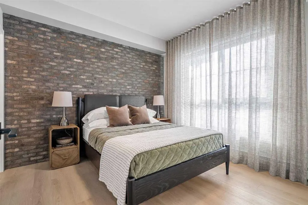 100 Banister Drive, #4102