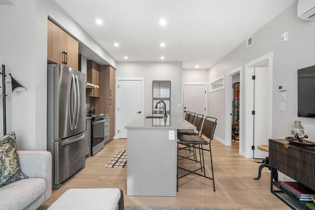 100 Banister Drive, #4102