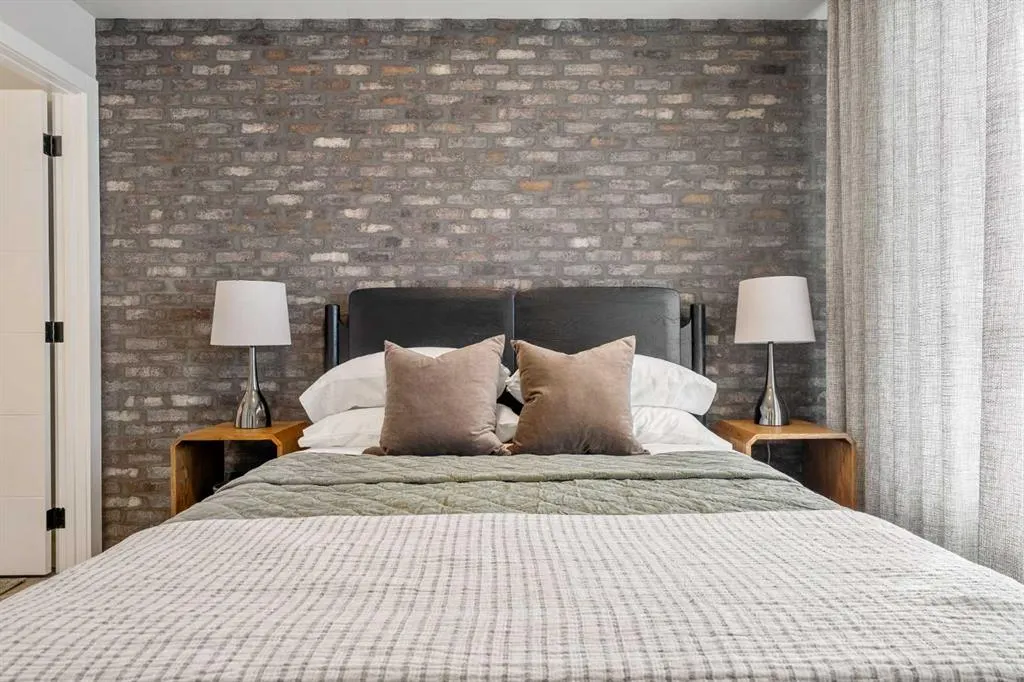 100 Banister Drive, #4102