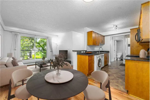 333 5 Avenue NE, #202