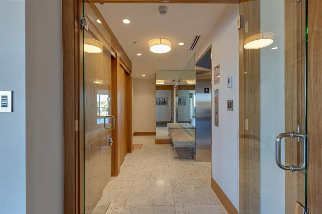 738 1 Avenue SW, #412