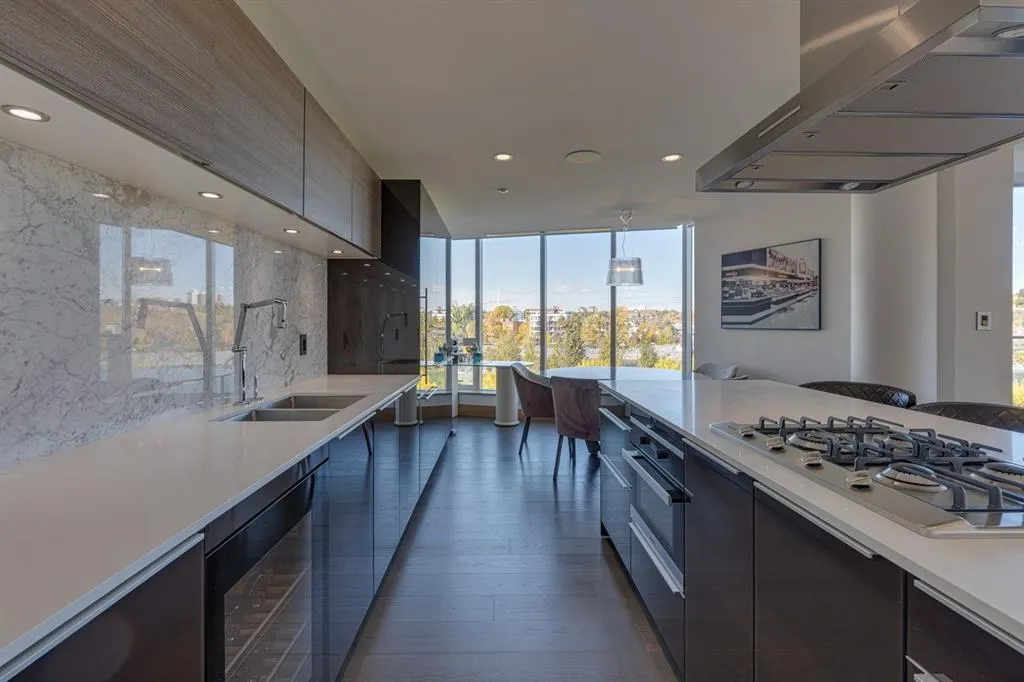 738 1 Avenue SW, #412