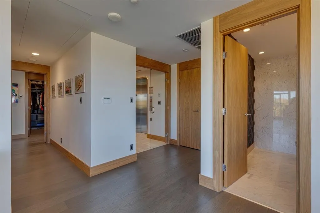 738 1 Avenue SW, #412