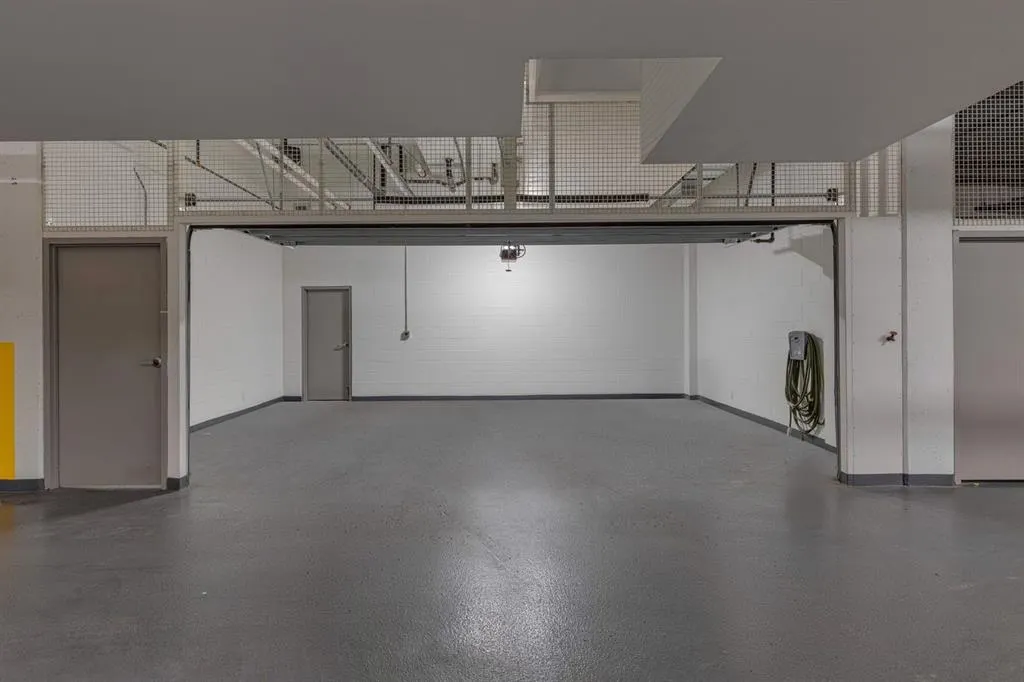 738 1 Avenue SW, #412