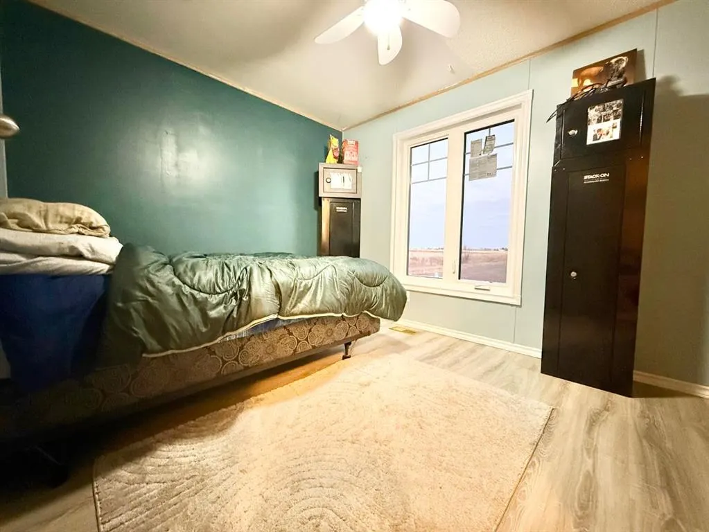 349 Railway Avenue W, #323