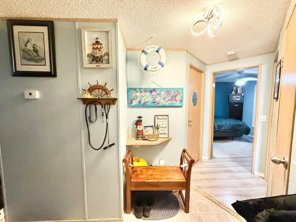 349 Railway Avenue W, #323