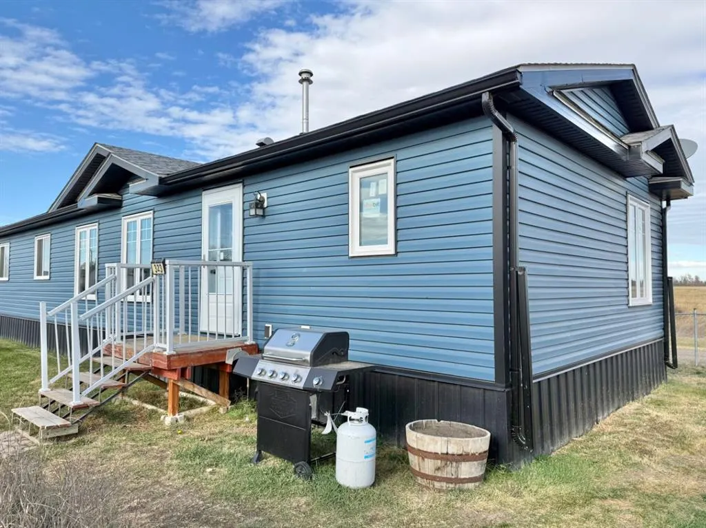 349 Railway Avenue W, #323