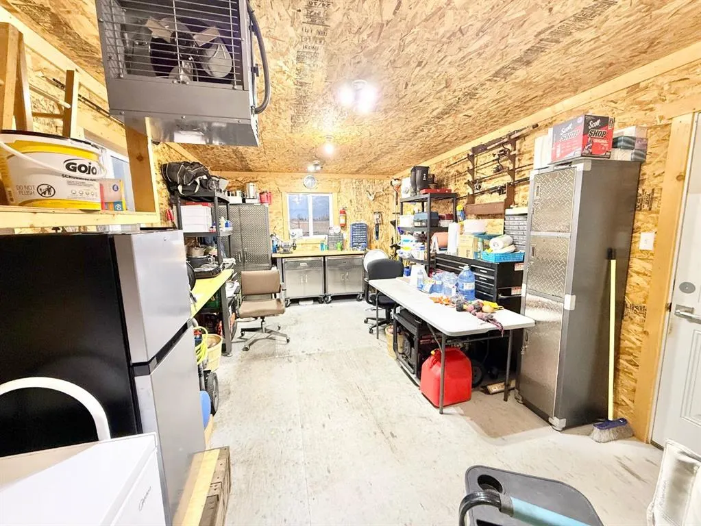 349 Railway Avenue W, #323