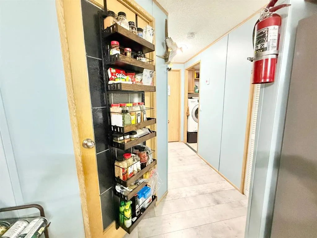 349 Railway Avenue W, #323