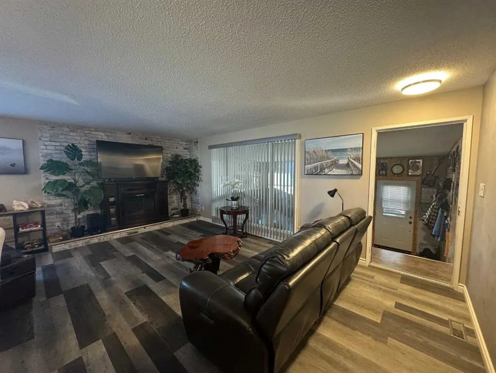 #2 715010 Range Road 84