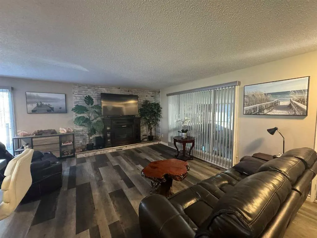 #2 715010 Range Road 84