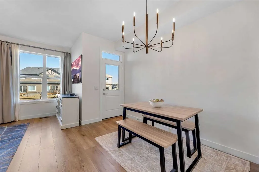 179 Legacy Glen Parade SE