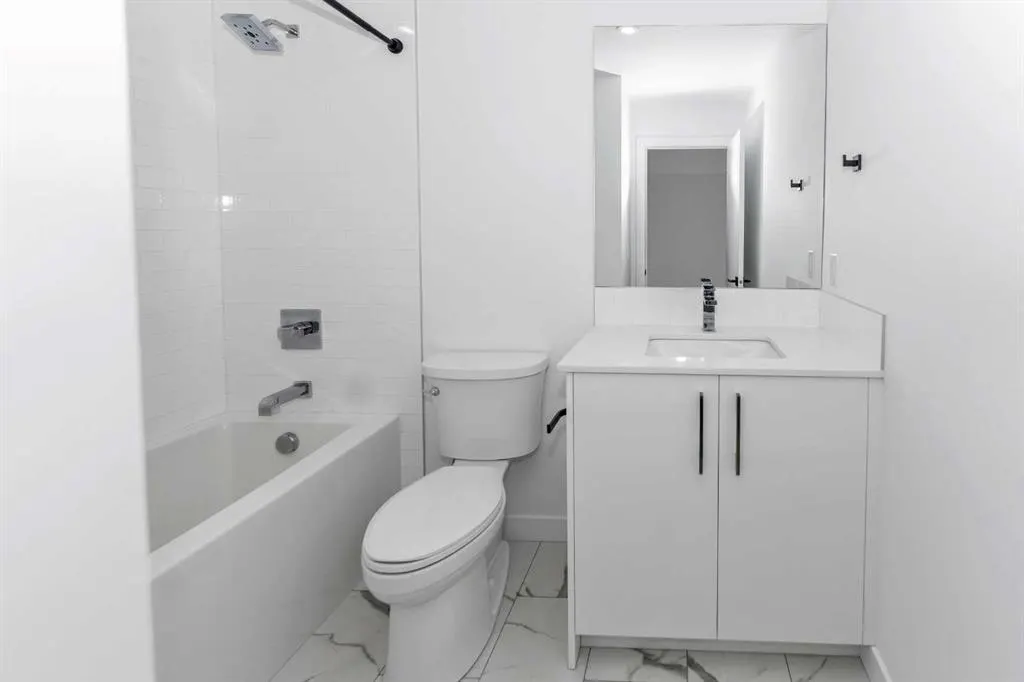 110 18A Street NW, #305