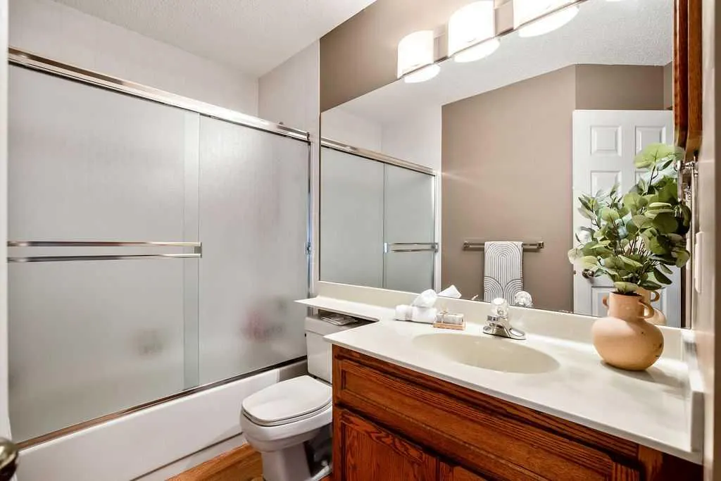 152 Douglas Woods Grove SE