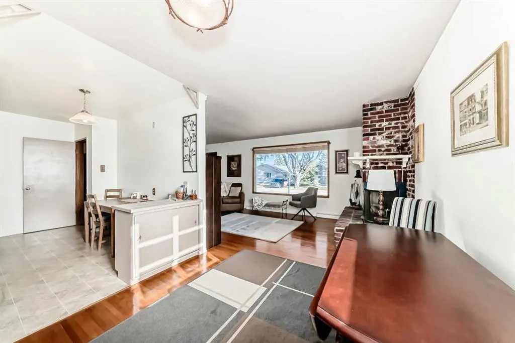 99 Westwood Drive SW