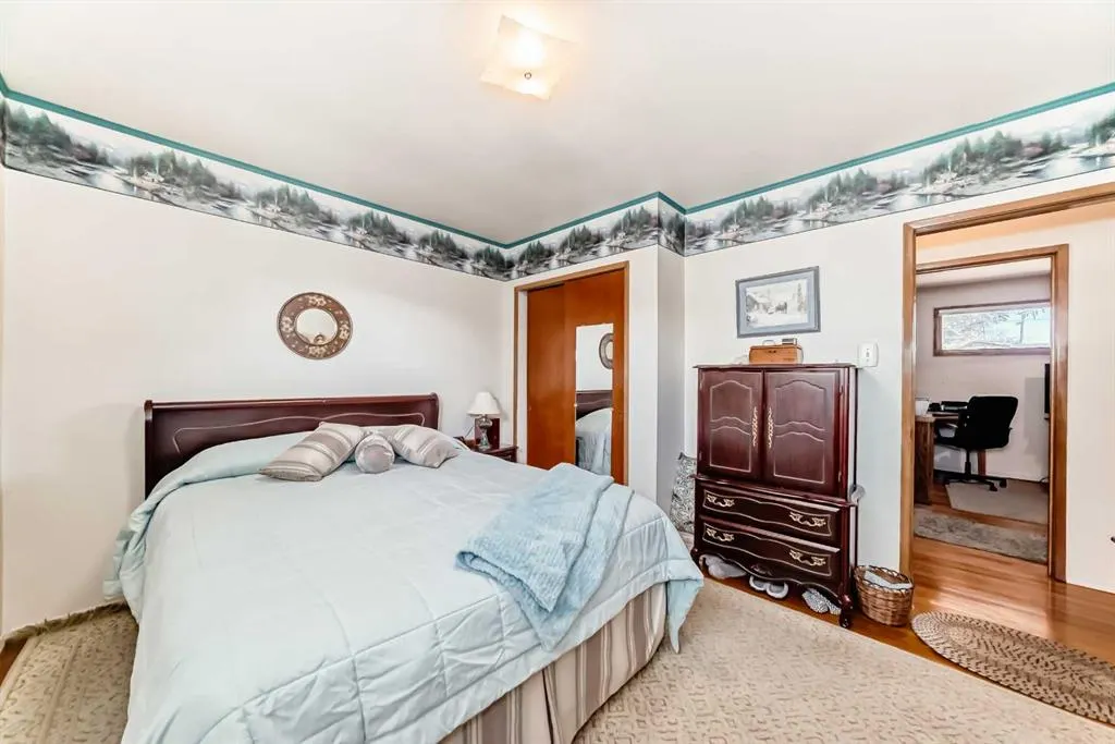 99 Westwood Drive SW