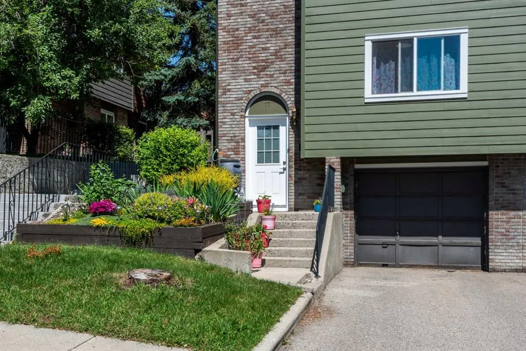 210 86 Avenue SE, #17