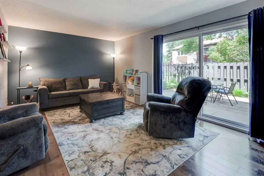 210 86 Avenue SE, #17