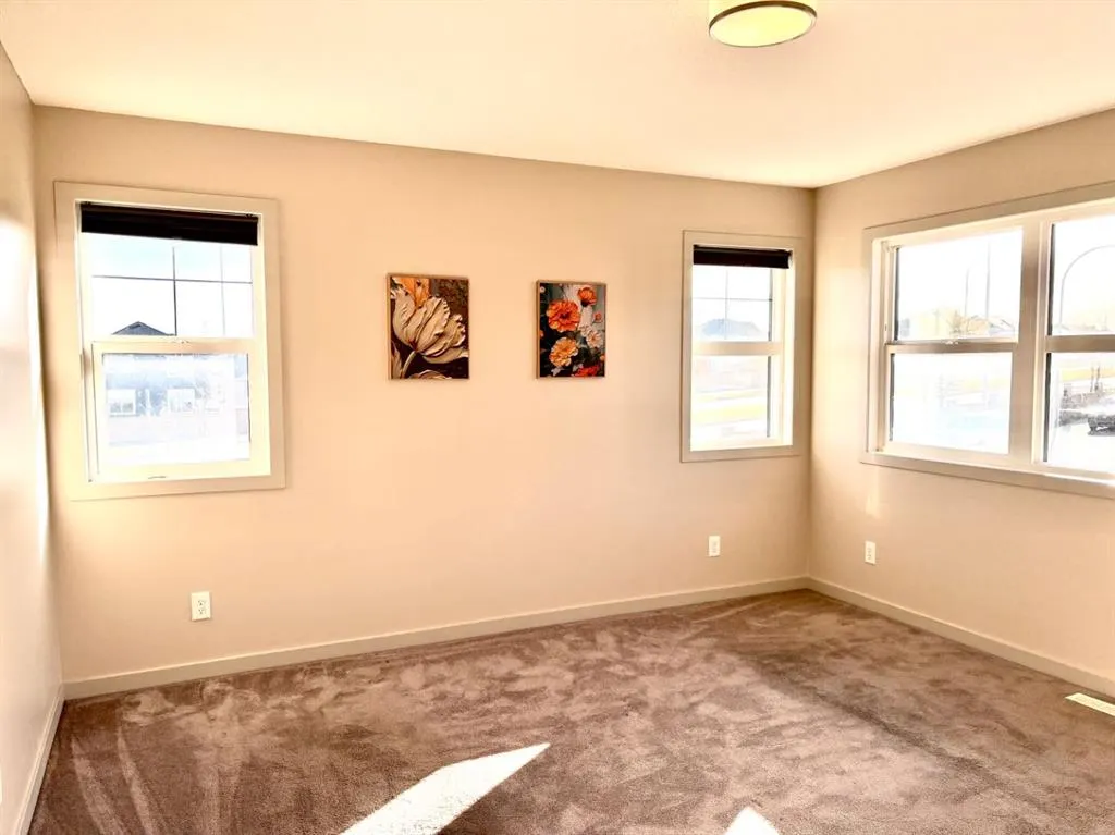 66 Evanscrest Terrace NW