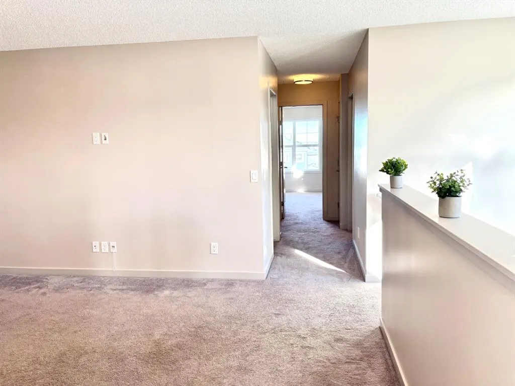 66 Evanscrest Terrace NW