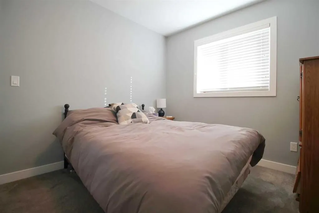 21 Crestview Boulevard