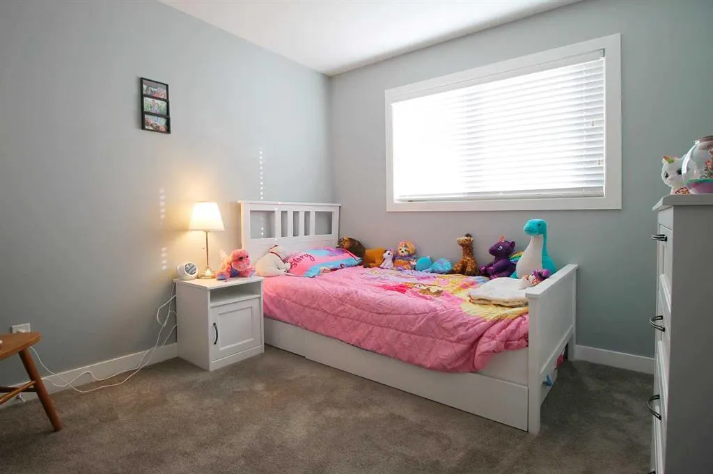 21 Crestview Boulevard