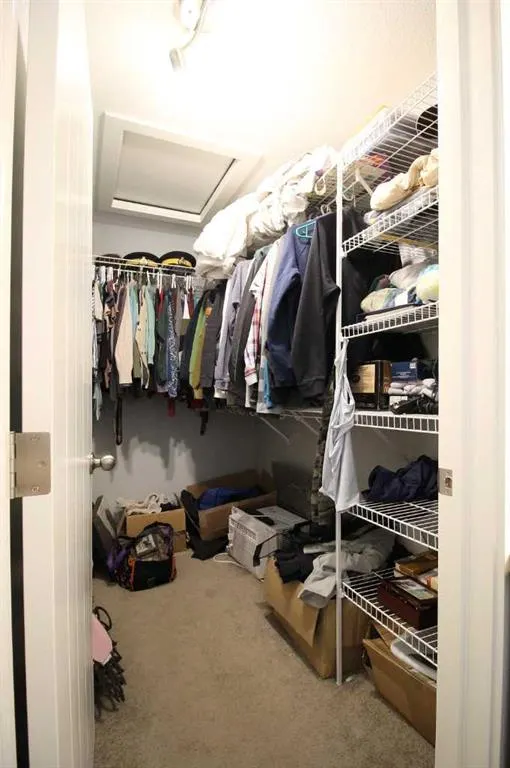 21 Crestview Boulevard