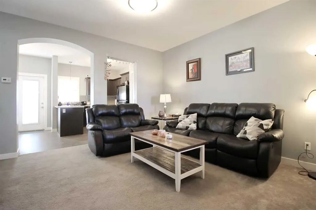 21 Crestview Boulevard