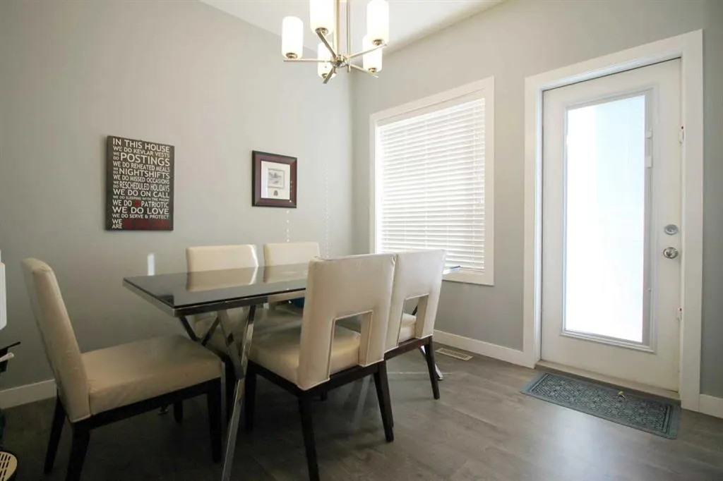 21 Crestview Boulevard