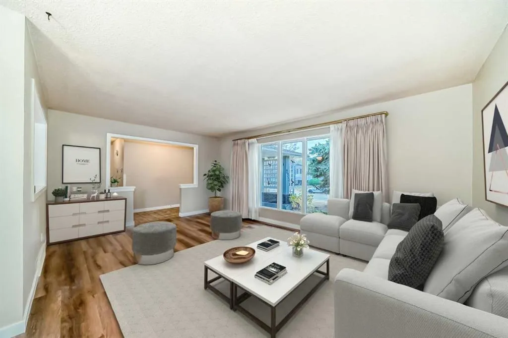 255 Parkwood Close SE