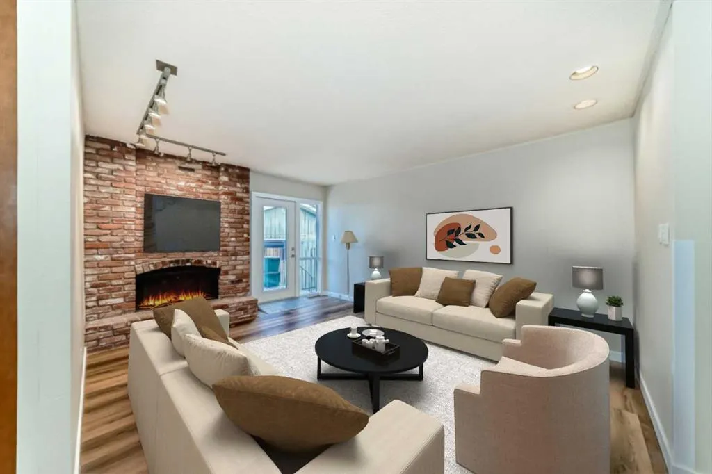 255 Parkwood Close SE