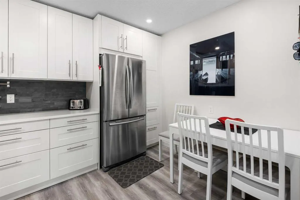 4001C 49 Street NW, #3201