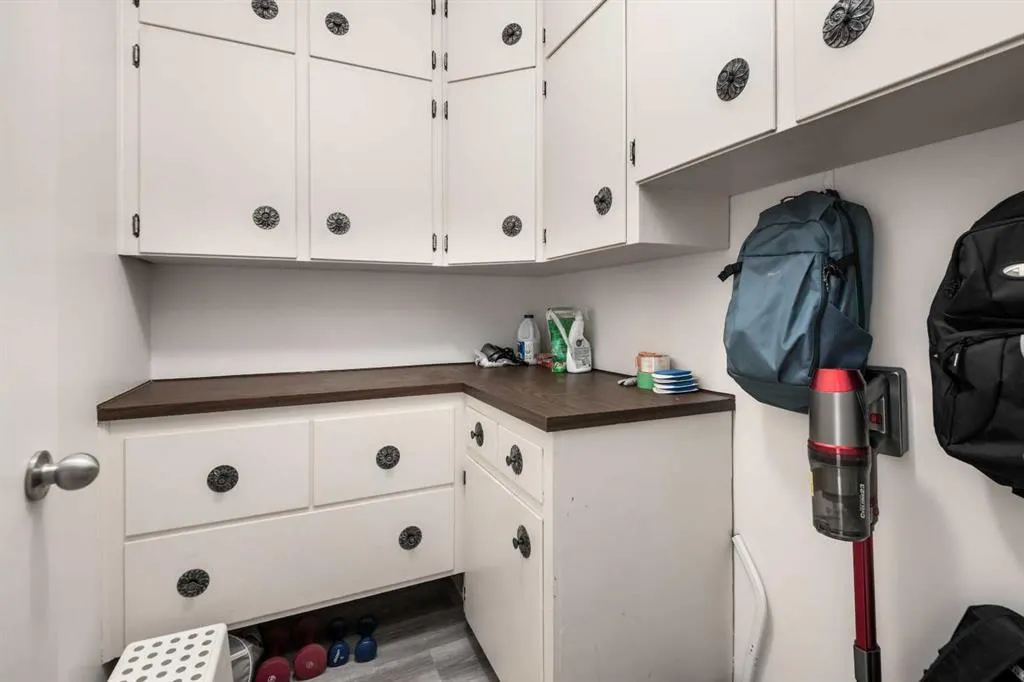 4001C 49 Street NW, #3201