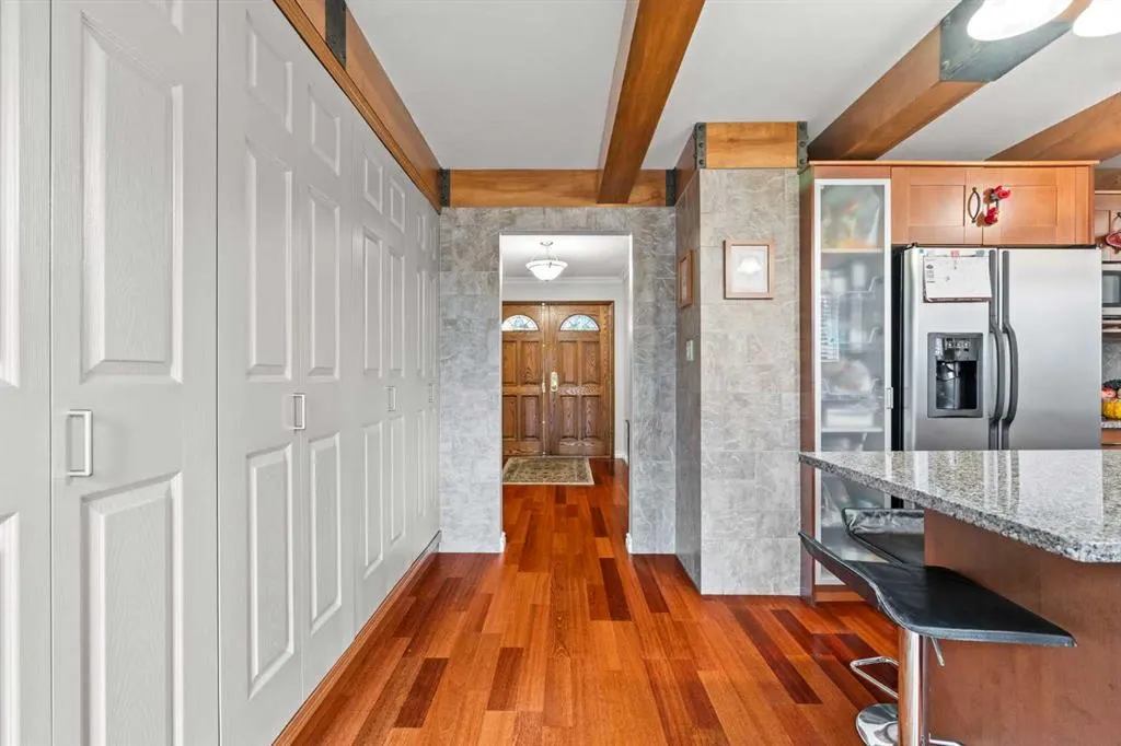 124 Canterbury Drive SW