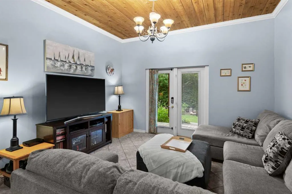 73 Cumberland Drive NW