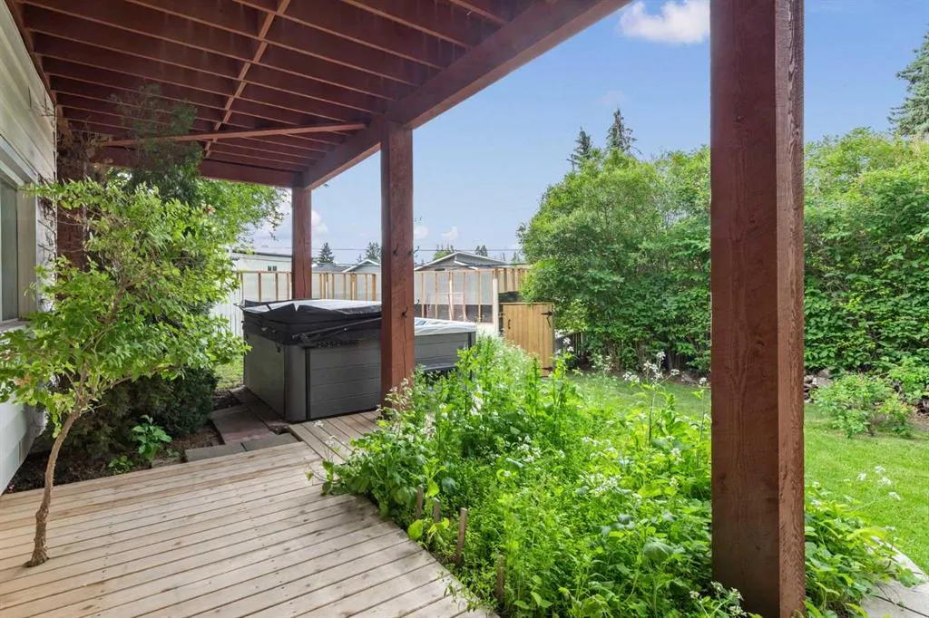 73 Cumberland Drive NW