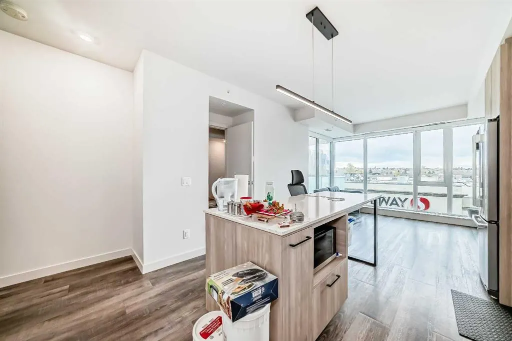 1107 Gladstone Road NW, #406