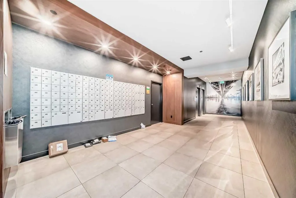 1107 Gladstone Road NW, #406