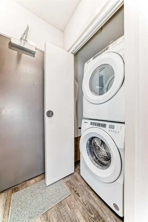 1107 Gladstone Road NW, #406