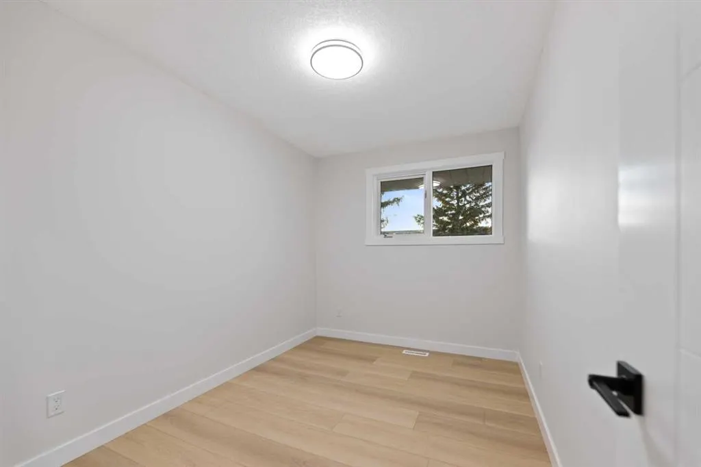 127 pensville Road SE