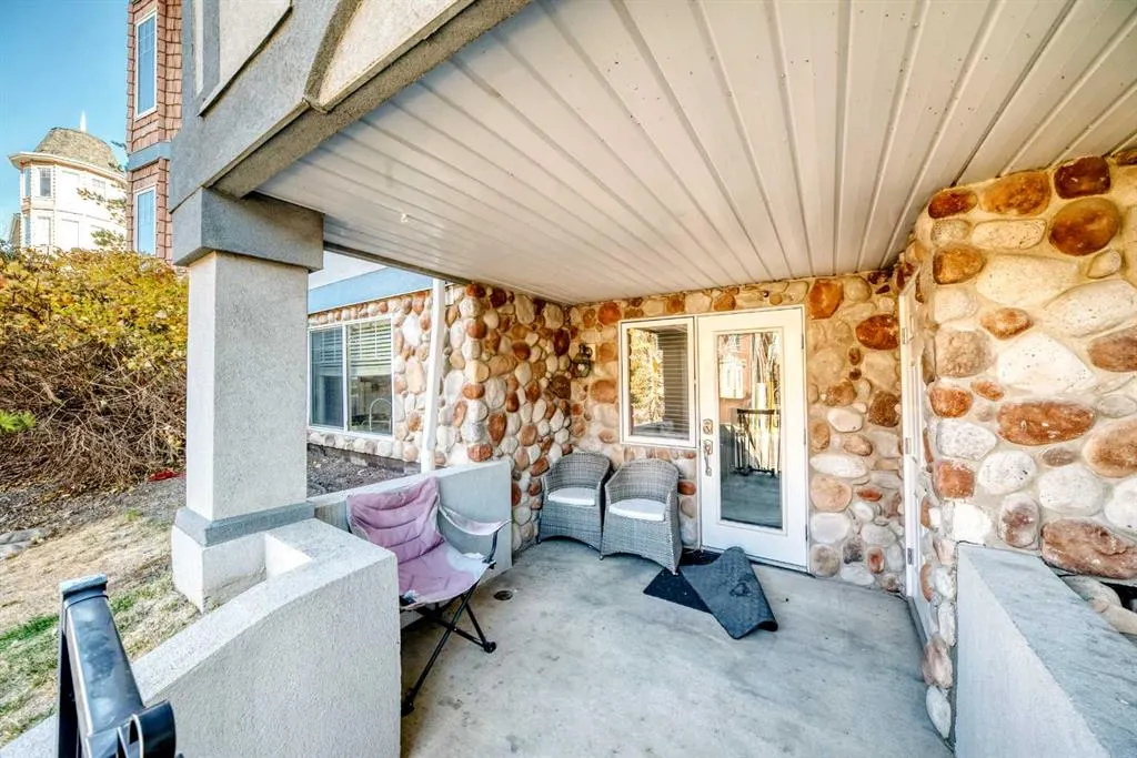 2422 Erlton Street SW, #101