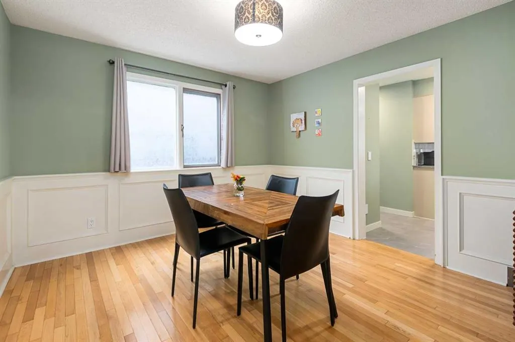 19 Deermoss Place SE