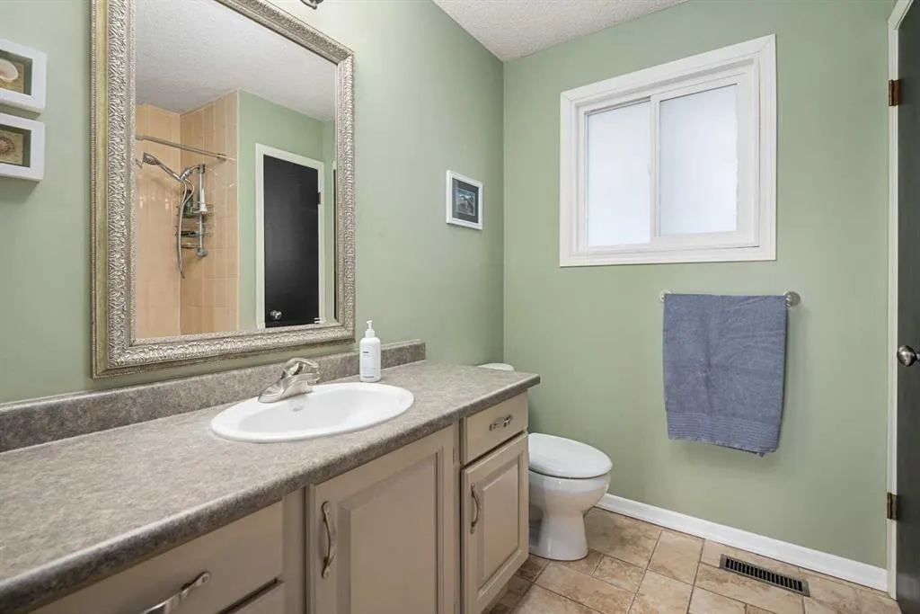 19 Deermoss Place SE