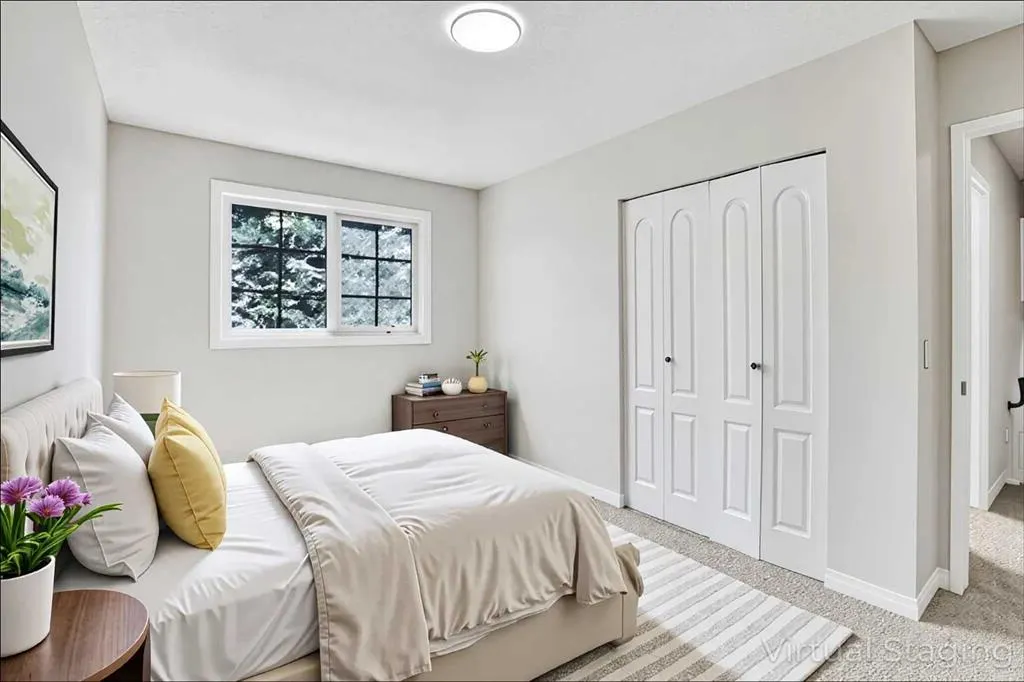 524 Whitehorn Way NE