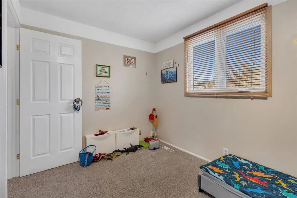 23 Millside Crescent SW