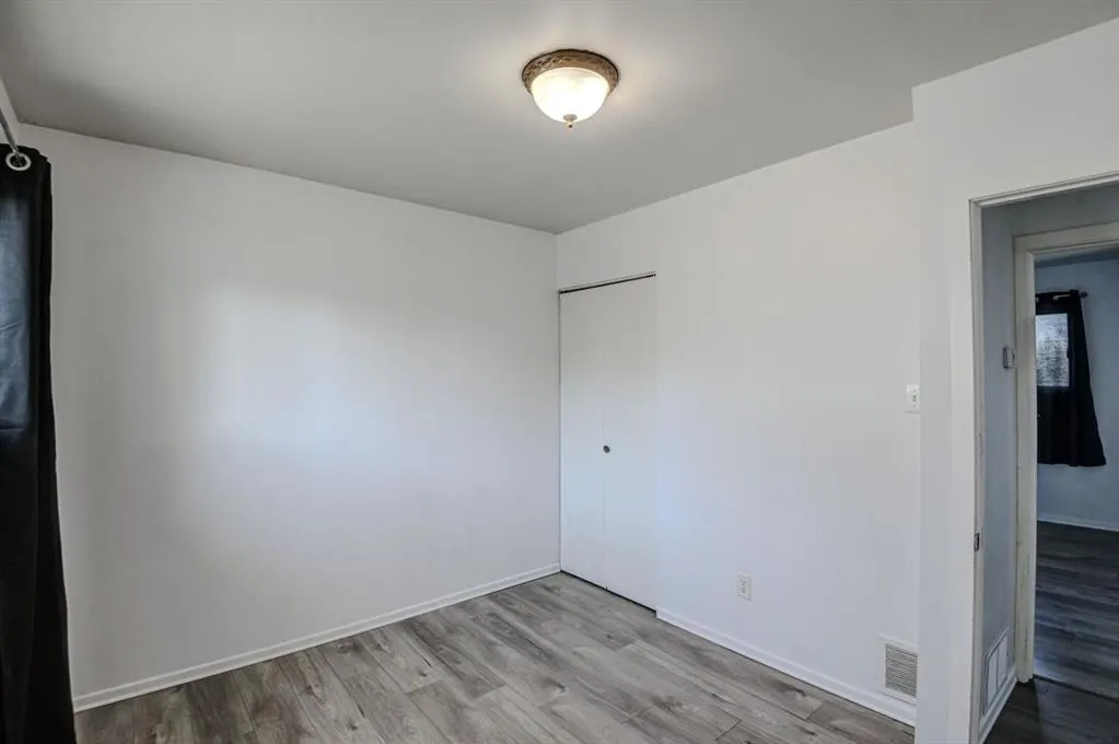 6011 Centre Street NW