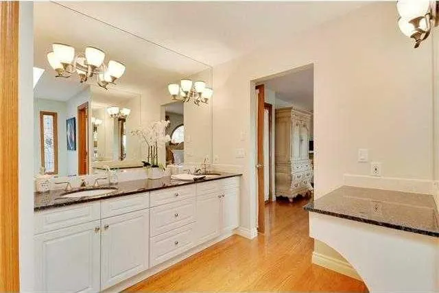 175 Pumpvalley Court SW